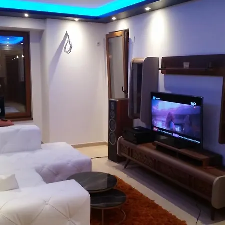 Luxury Presidental With A Jacuzzi And A Bar In Flatiron Апартаменти *